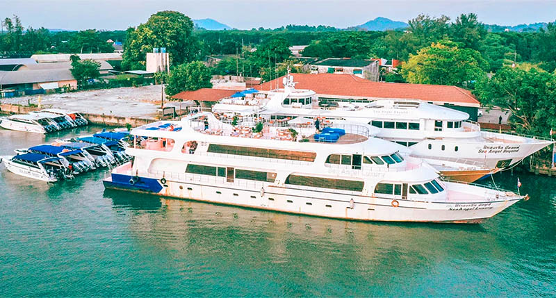 Phi Phi Island Tour from Phuket Phi Phi Island Tour from Phuket